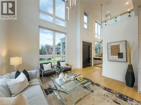 61 Floresta Court Hamilton ON L9G 1R6