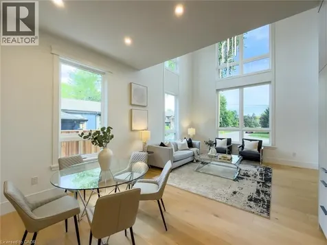 61 Floresta Court Hamilton ON L9G 1R6