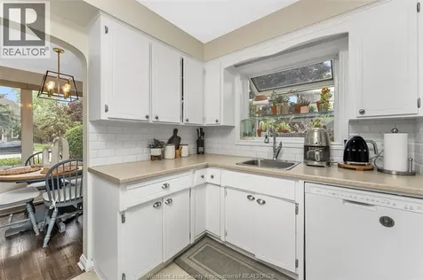 289 Ford Boulevard Windsor ON N8S 2E4