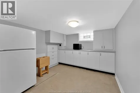289 Ford Boulevard Windsor ON N8S 2E4