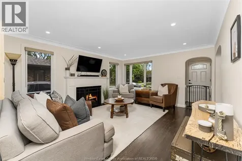 289 Ford Boulevard Windsor ON N8S 2E4