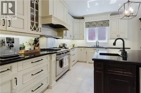 12 Grandell Drive Ancaster ON L9K 0H2