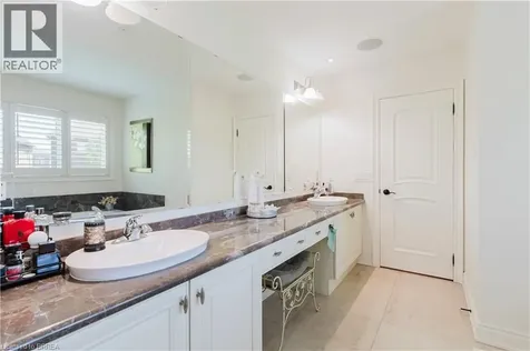 12 Grandell Drive Ancaster ON L9K 0H2