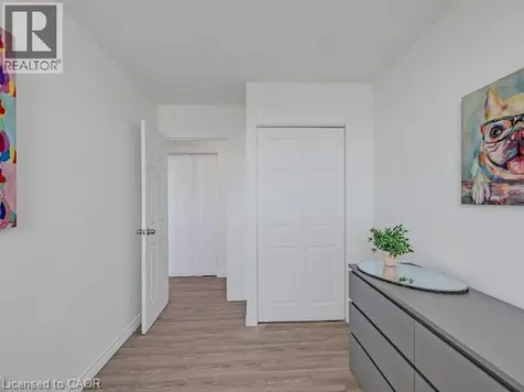 15 Nicklaus Drive Hamilton ON L8K 5L5
