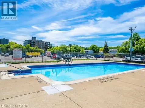 15 Nicklaus Drive Hamilton ON L8K 5L5
