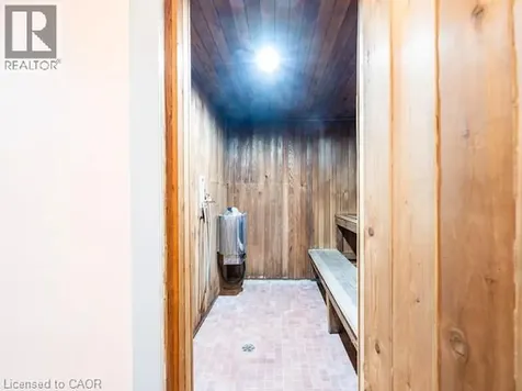 15 Nicklaus Drive Hamilton ON L8K 5L5