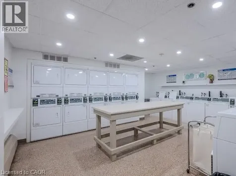 15 Nicklaus Drive Hamilton ON L8K 5L5