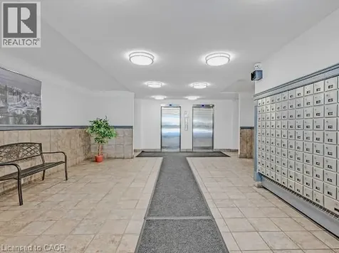 15 Nicklaus Drive Hamilton ON L8K 5L5