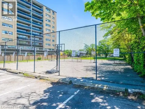 15 Nicklaus Drive Hamilton ON L8K 5L5