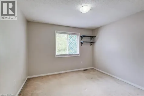 702 Elgin Street North Cambridge ON N1R 7W6