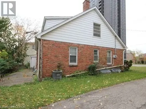 342 King St N Street North Waterloo ON N2J 2Z2