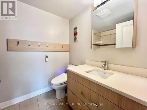 195 Besserer Street Ottawa ON K1N 0B6