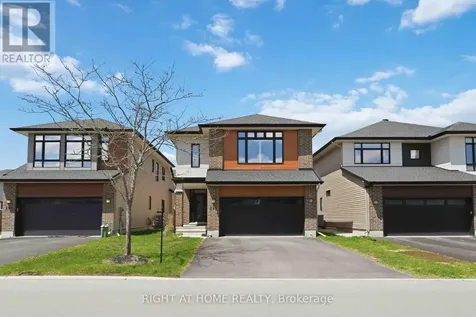 289 Mount Nebo Way Ottawa ON K1X 0E1