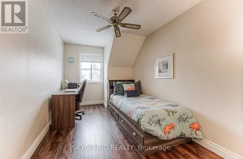 360 Cornridge Place Waterloo ON N2T 2N9