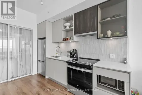 405 Dundast Street West Oakville (go Glenorchy) ON L6M 5P9