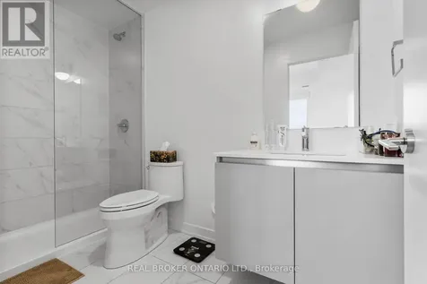 405 Dundast Street West Oakville (go Glenorchy) ON L6M 5P9