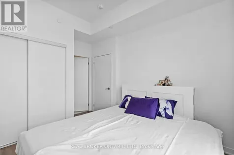 405 Dundast Street West Oakville (go Glenorchy) ON L6M 5P9