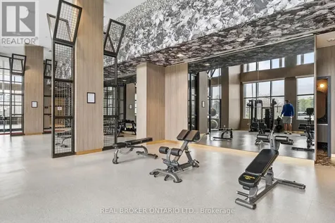 405 Dundast Street West Oakville (go Glenorchy) ON L6M 5P9