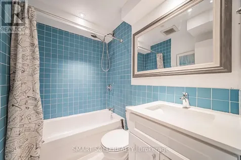 151 Silas Hill Drive Toronto (don Valley Village) ON M2J 2X8