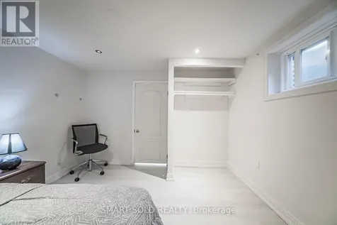 151 Silas Hill Drive Toronto (don Valley Village) ON M2J 2X8
