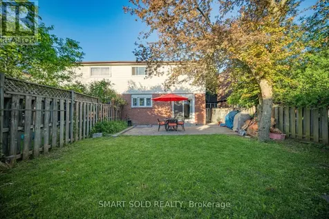 151 Silas Hill Drive Toronto (don Valley Village) ON M2J 2X8