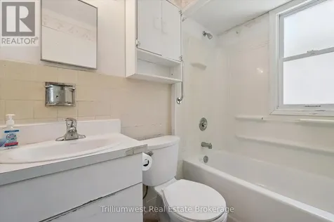 288 Margaret Avenue Kitchener ON N2H 4J7