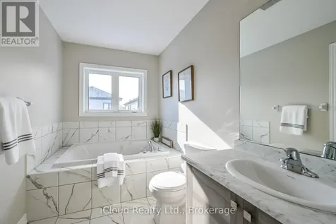 13 Gunn Avenue Brantford ON N3T 0V3