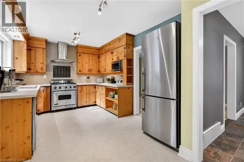 150 Mansfield Drive Ancaster ON L9G 1M7
