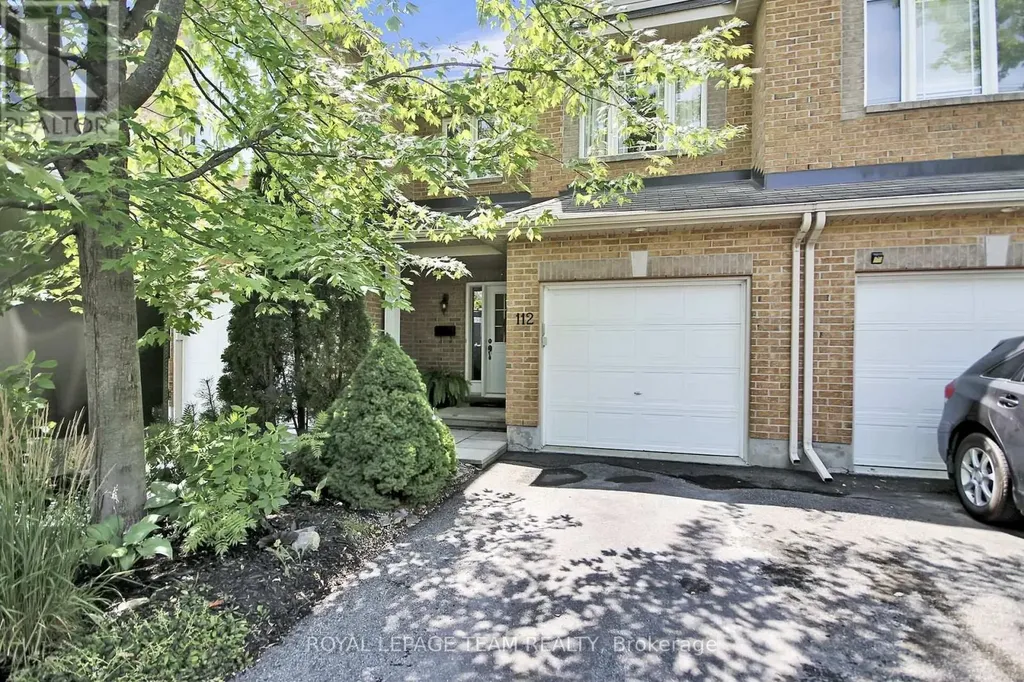 112 Talltree Crescent Ottawa ON K2S 0A9