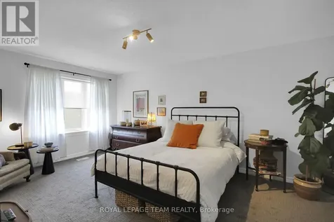 112 Talltree Crescent Ottawa ON K2S 0A9