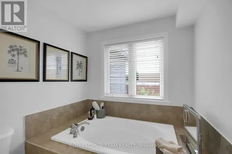 112 Talltree Crescent Ottawa ON K2S 0A9