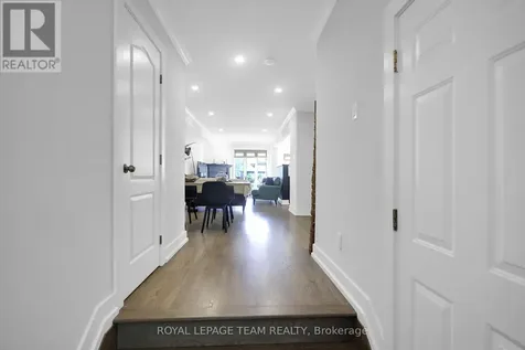 112 Talltree Crescent Ottawa ON K2S 0A9