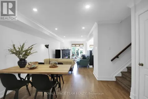 112 Talltree Crescent Ottawa ON K2S 0A9