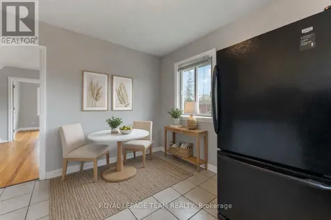 1086 Apolydor Avenue Ottawa ON K1H 8A9
