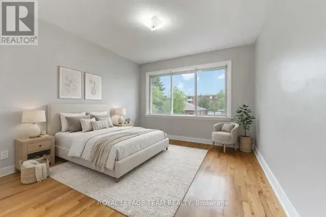 1086 Apolydor Avenue Ottawa ON K1H 8A9