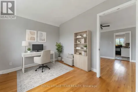 1086 Apolydor Avenue Ottawa ON K1H 8A9