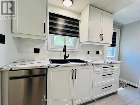 1 Nectarine Court Innisfil ON L9S 1M4