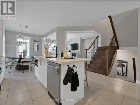 19 Berryman Lane Markham (cornell) ON L6B 1M6