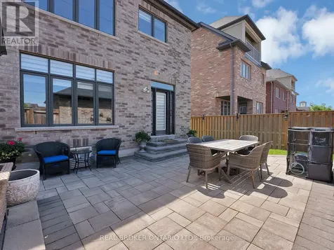 19 Berryman Lane Markham (cornell) ON L6B 1M6