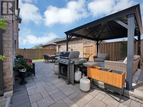 19 Berryman Lane Markham (cornell) ON L6B 1M6