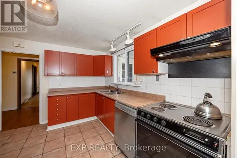 21 Southview Crescent Ottawa ON K2E 5R4