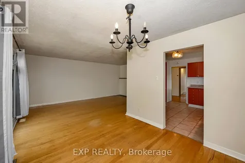 21 Southview Crescent Ottawa ON K2E 5R4
