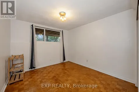 21 Southview Crescent Ottawa ON K2E 5R4