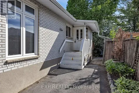 21 Southview Crescent Ottawa ON K2E 5R4