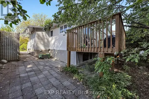 21 Southview Crescent Ottawa ON K2E 5R4