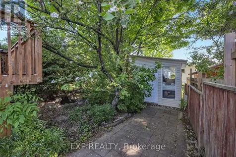 21 Southview Crescent Ottawa ON K2E 5R4