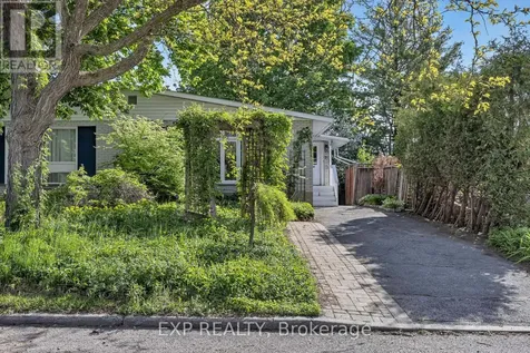 21 Southview Crescent Ottawa ON K2E 5R4