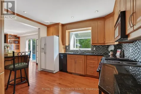 1243 Plante Drive Ottawa ON K1V 9E9