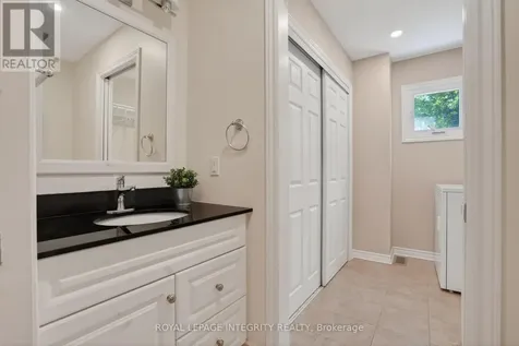 1243 Plante Drive Ottawa ON K1V 9E9