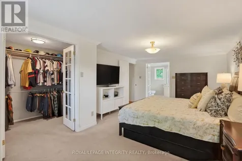 1243 Plante Drive Ottawa ON K1V 9E9